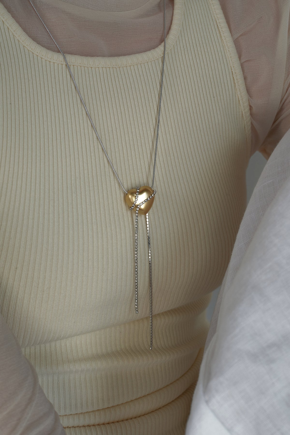 Moonlit Heartstrings Long Necklace【MWNL250103】