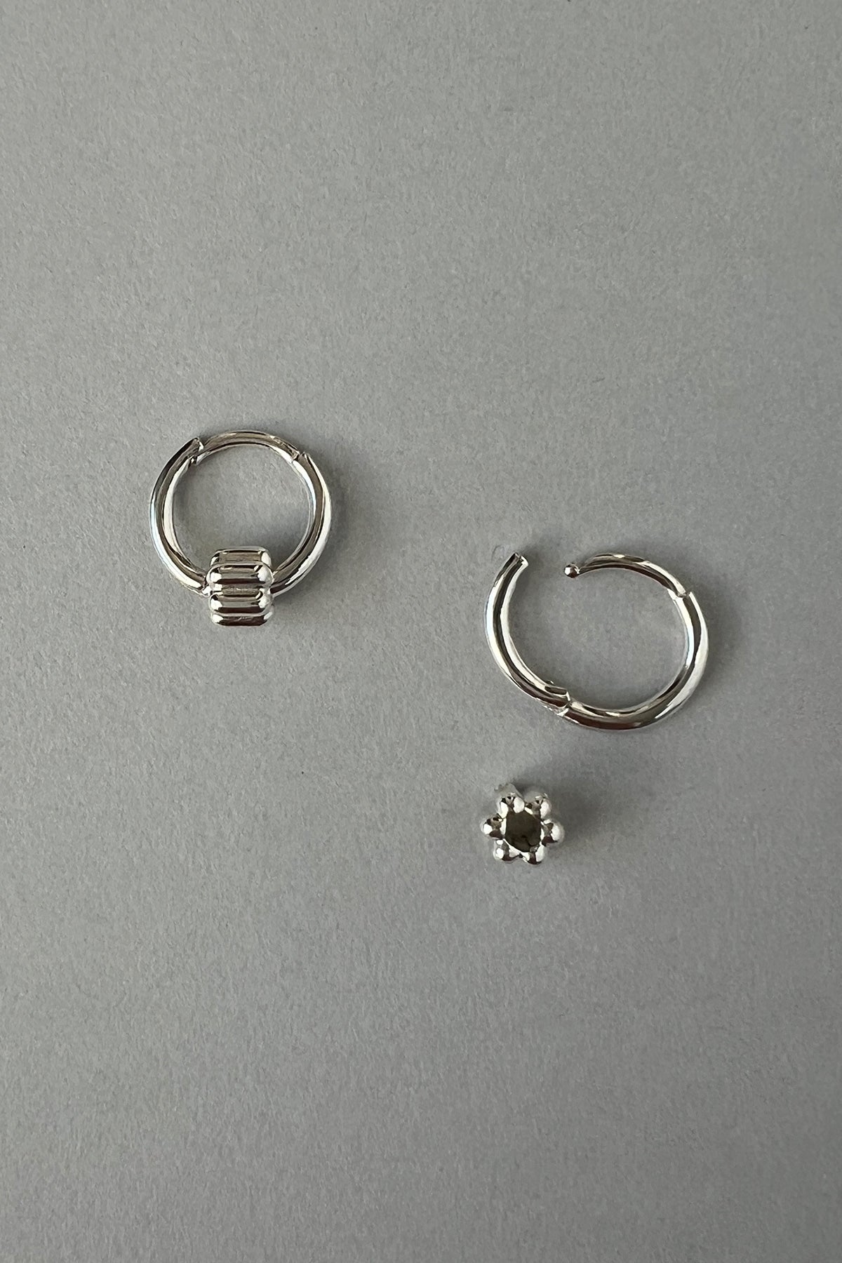 Canelé Hoop Earrings (Silver)【MWER251001】